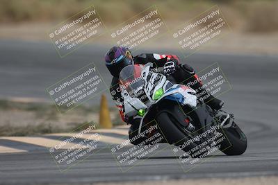 media/Sep-21-2025-Race Pace (Sun) [[98bf33ef95]]/Verified/10-Turn 10 (1150am)/